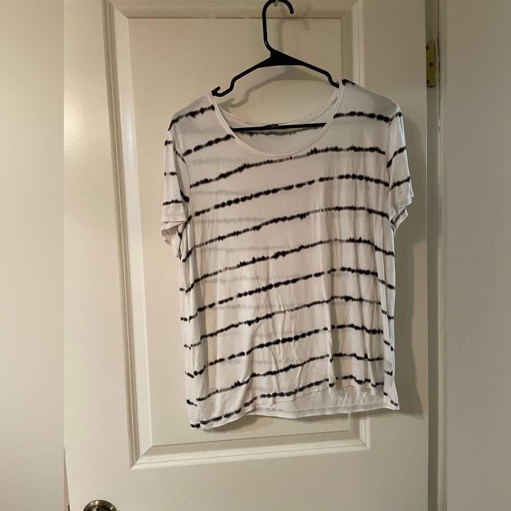 Simply Vera VERAWANG modern tee